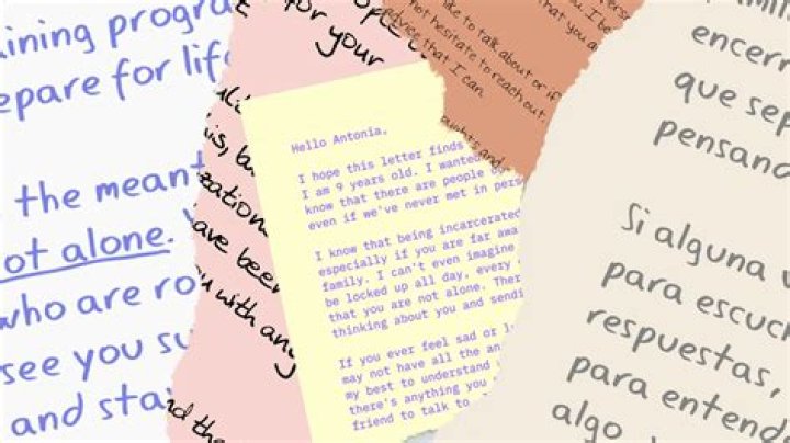 How do you write an addition problem in Spanish?