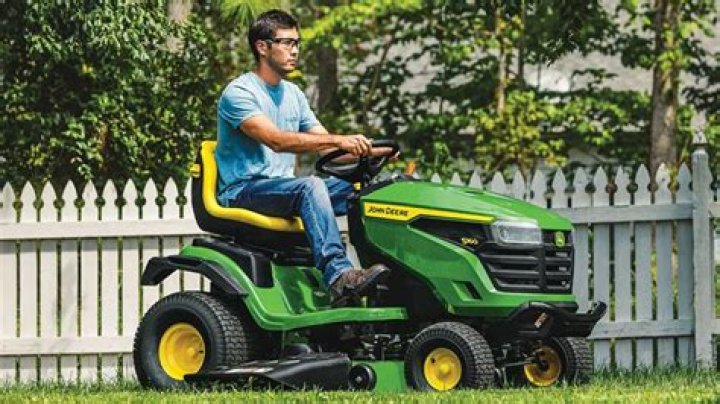 How much does a John Deere 510c weight?